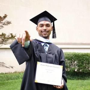 Meet your Posher, Darien